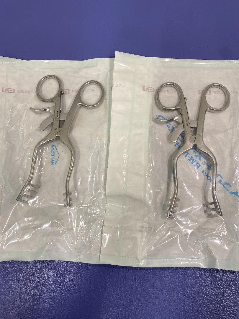 手術用器具　開創器　ウエトラナー型　ストッパー付き2つセット