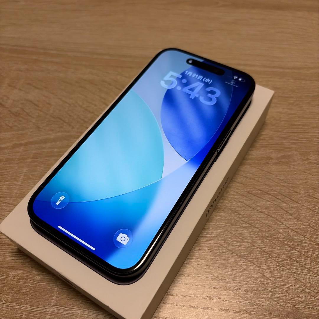 iPhone15 256GB 黒　美品