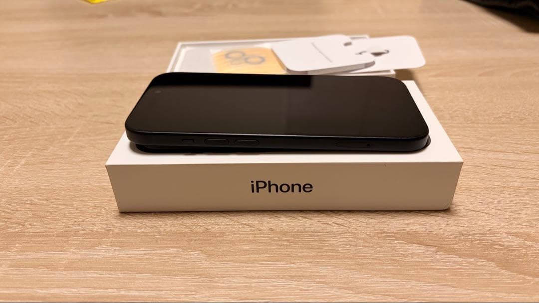 iPhone15 256GB 黒　美品