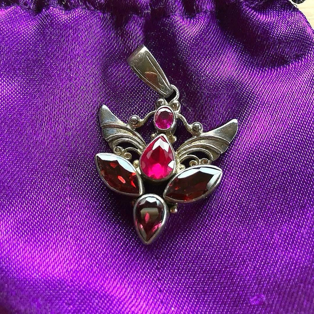 シャンカリ shankari ジュエリー　ペンダントヘッドとネックレス