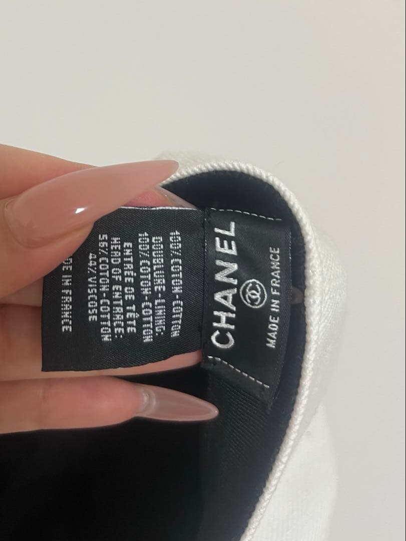 【早い者勝ち激安】CHANEL キャップ 白×黒 ロゴ刺繍