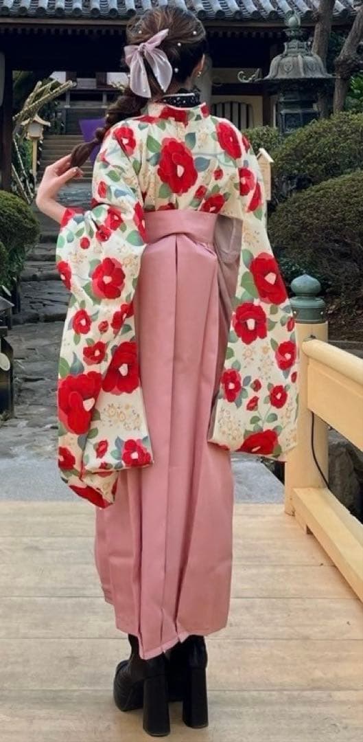 子供用 着物ドレス袴　ピンク赤花柄　キャサリンコテージ　袴、着物、帯の3点セット