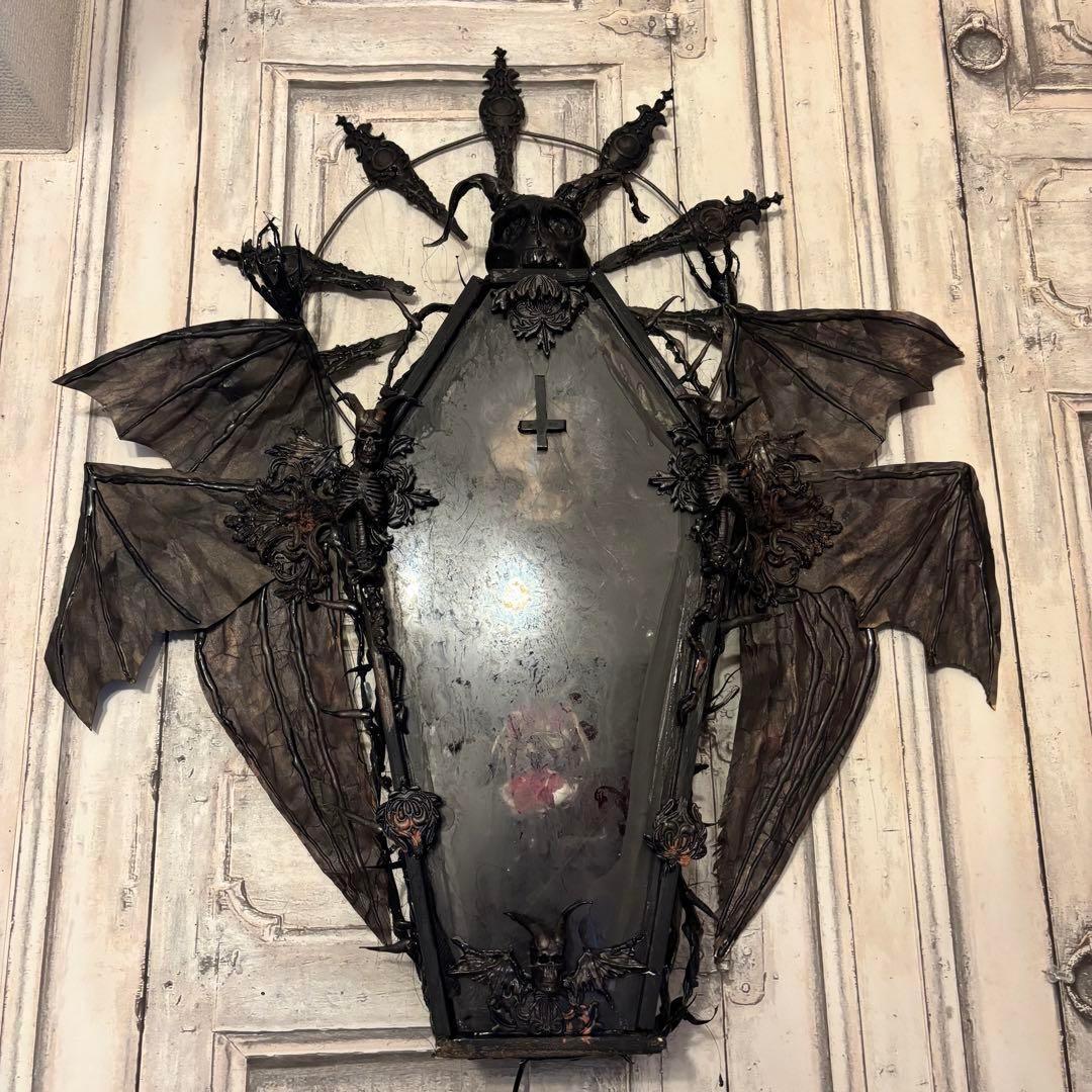 【Special Price】 血誓いの棺(少女)オブジェ