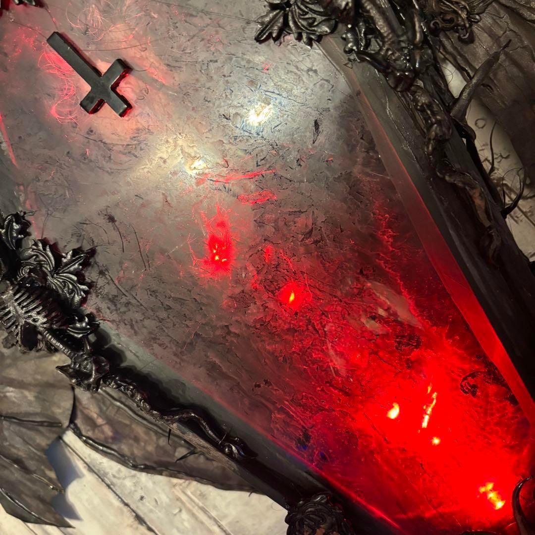 【Special Price】 血誓いの棺(少女)オブジェ