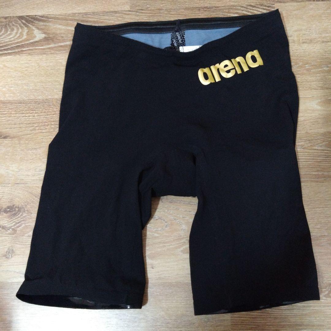 美品 アリーナメンズ競泳水着 カーボンエアー2FAR-9505M