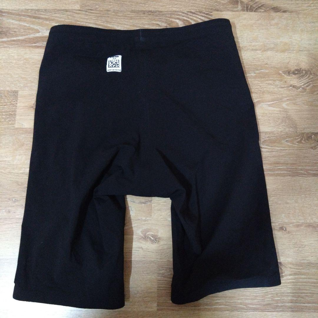 美品 アリーナメンズ競泳水着 カーボンエアー2FAR-9505M