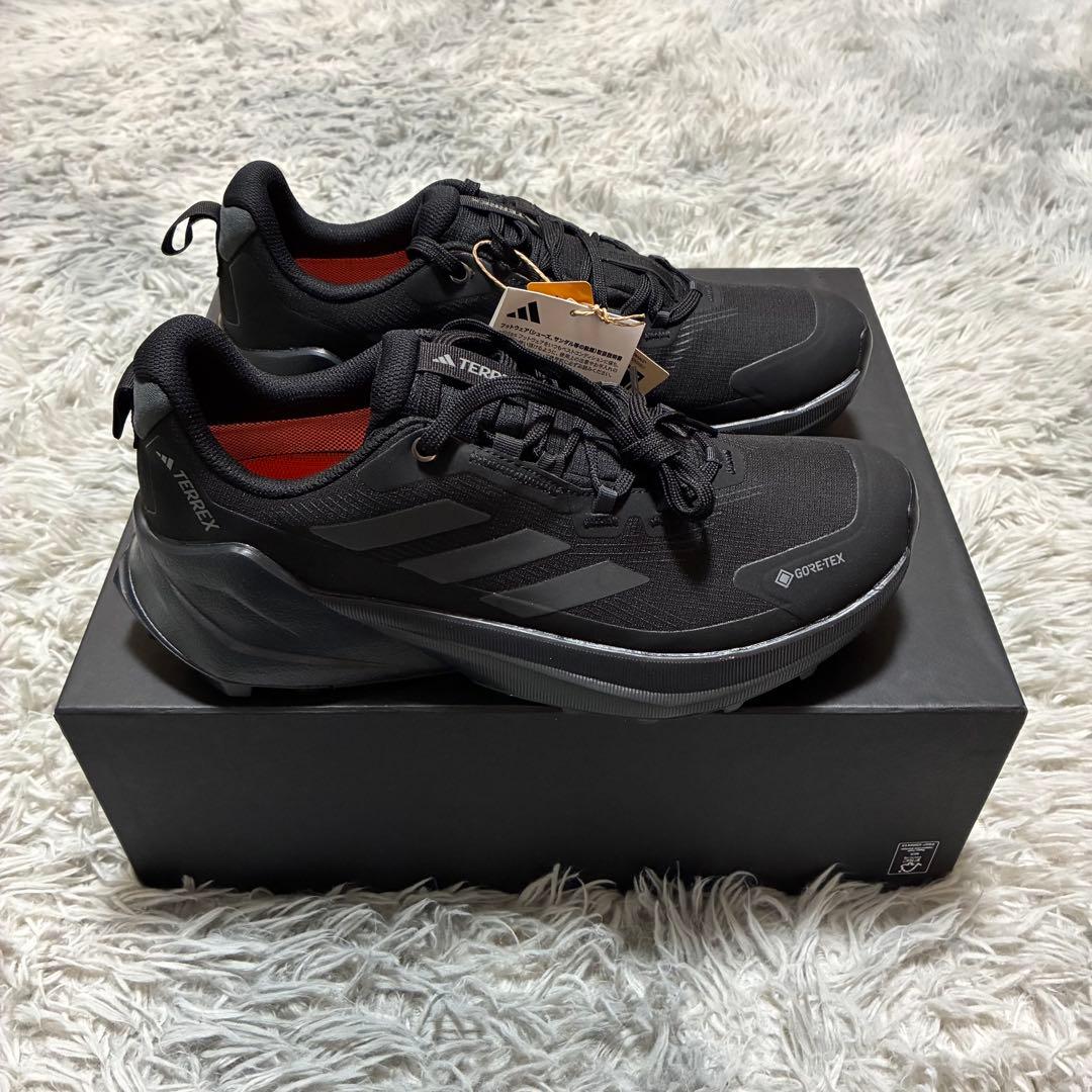 【新品未使用】adidas GORE-TEX 防水 〈定価18,700円〉