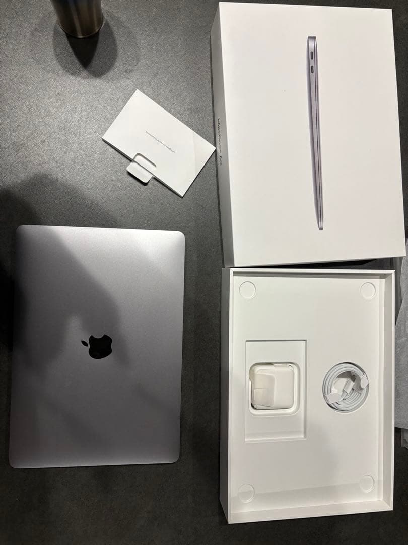 MacBook本体 Apple MacBook Air (M1, 2020) 16GB 1T