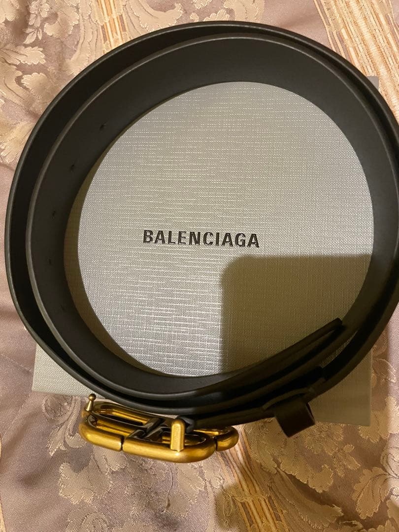 BALENCIAGA ブラックレザーベルト