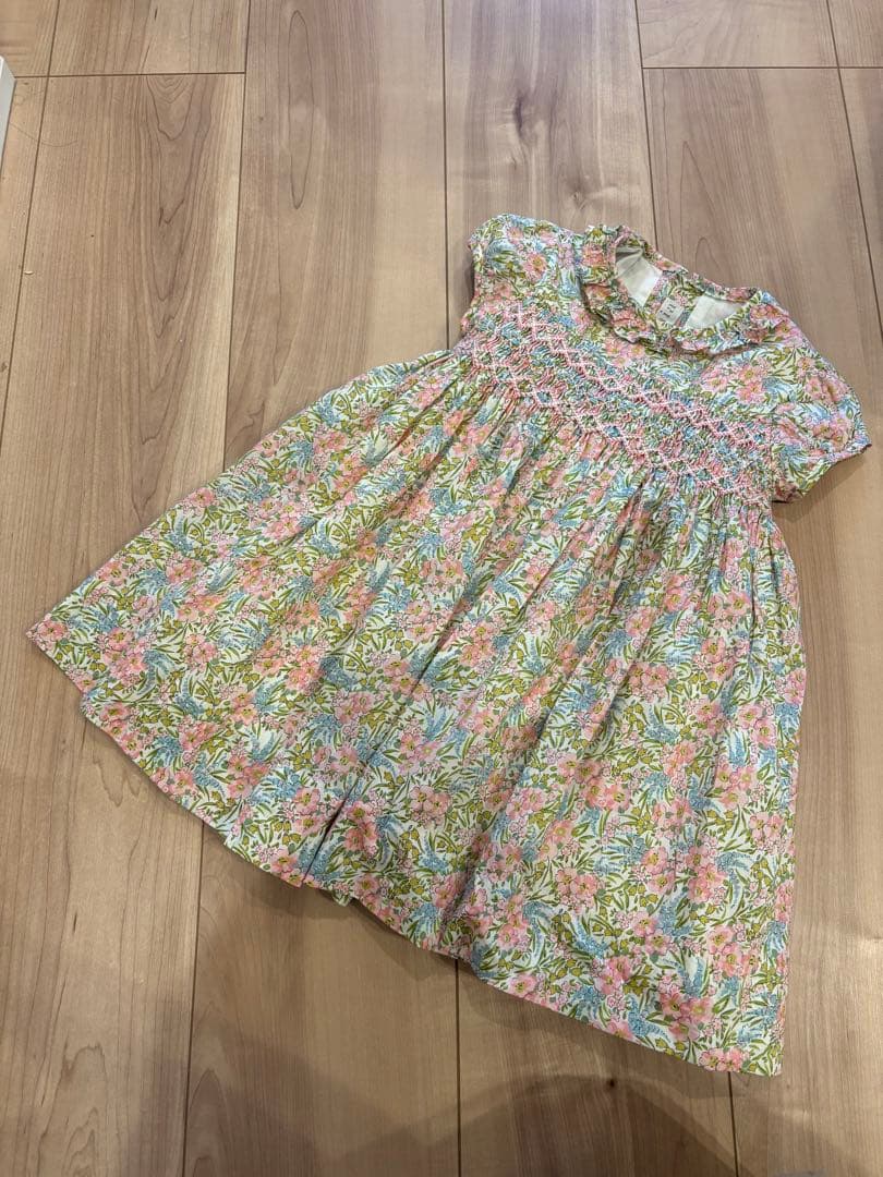 amaia kids アマイアキッズ　リバティ　スモッキング　ワンピース　3y