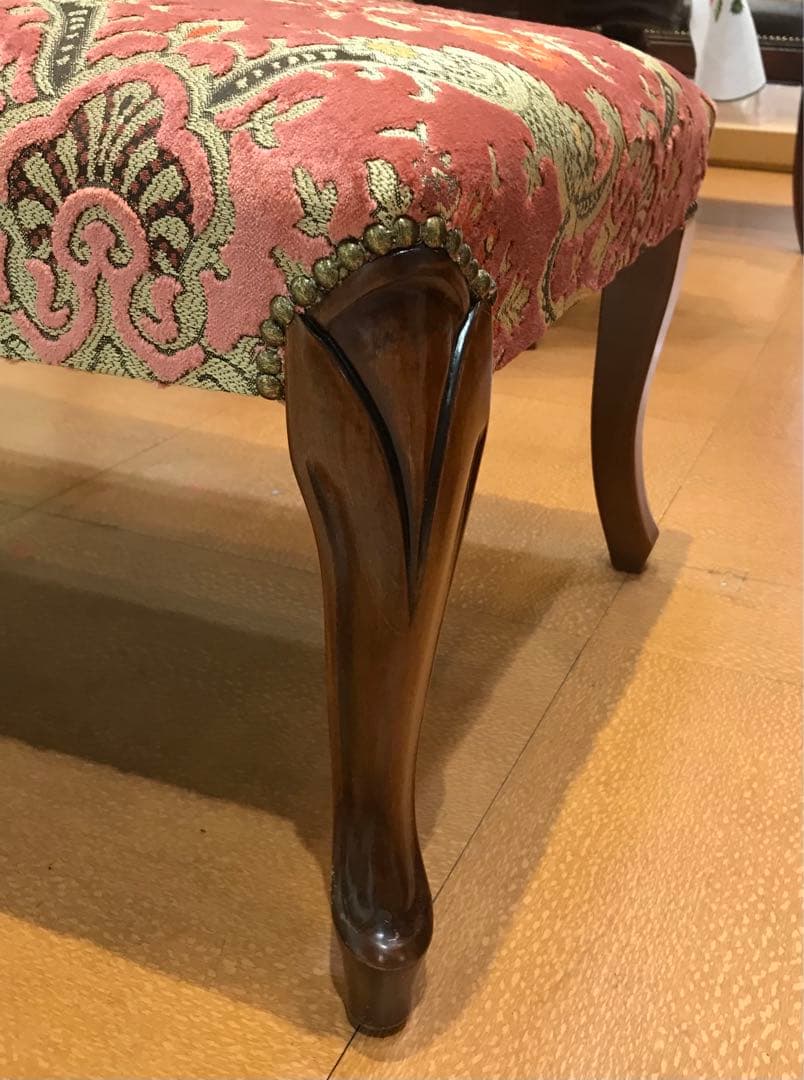 イタリア製　クラシックデザイン カウチソファ