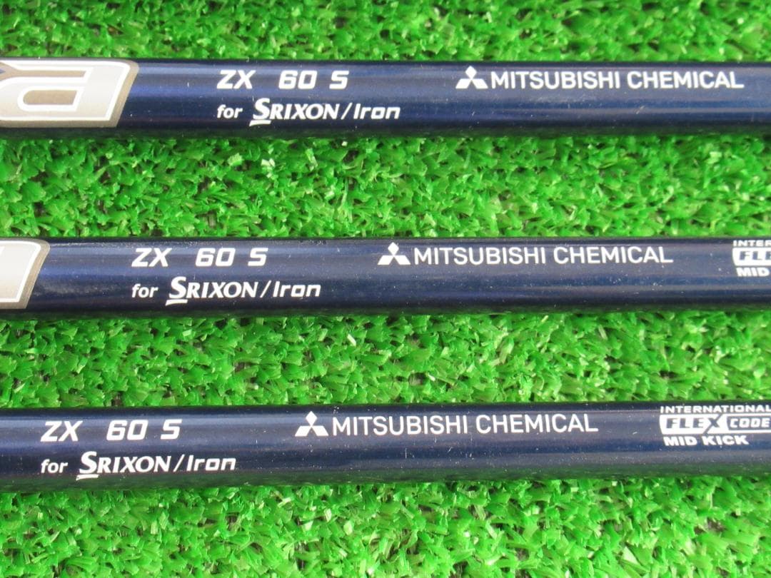 大幅値下げ　Srixon ZX5　5番～PW　6本　純正ディアマナ　60S