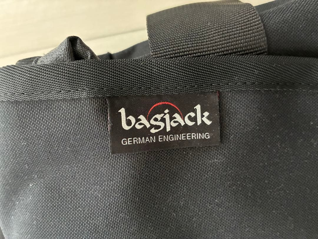 bagjack ブラック メッセンジャーバッグ