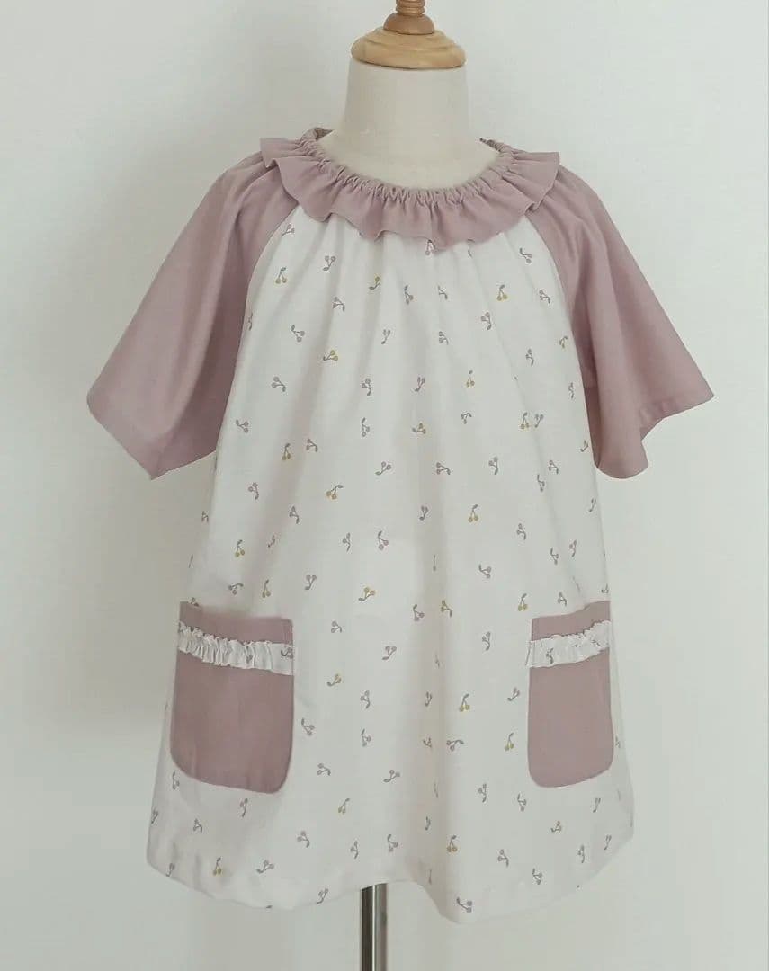 スモック140㎝4枚セット:ミルクラテチェリー、ピンクプチクローバー、花とネコ