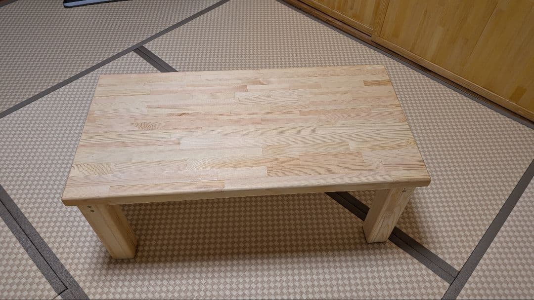 ローテーブル。赤松集成材36ミリ木材オイル仕上げ