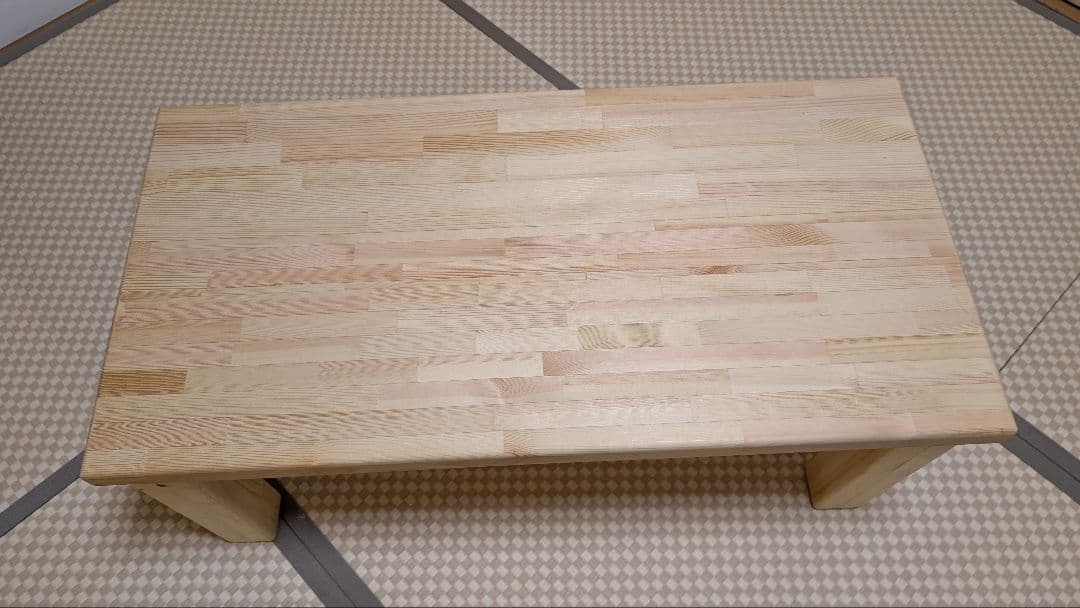 ローテーブル。赤松集成材36ミリ木材オイル仕上げ