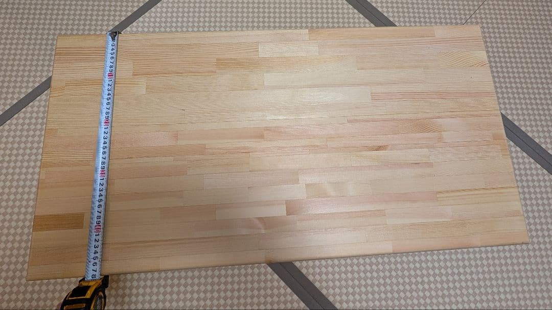 ローテーブル。赤松集成材36ミリ木材オイル仕上げ