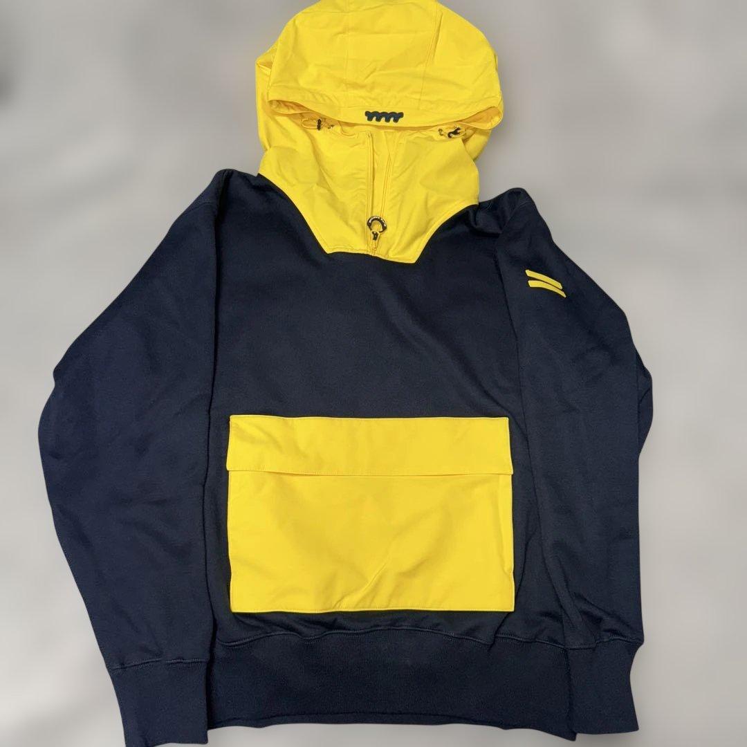 mutaMARINE パーカー