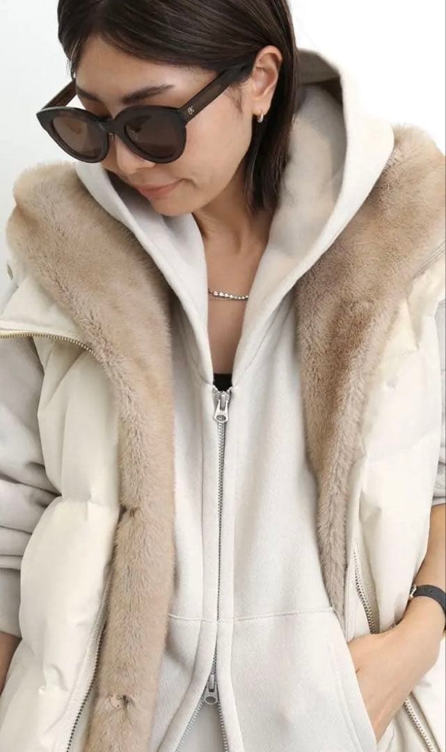 アパルトモン LOU ANDREA/ルーアンドレアFAKE MINK VEST