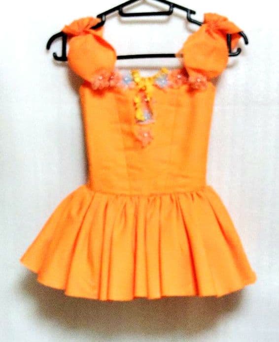 バレエ　5着まとめオレンジ ワンピース　緑の帽子付　小学校1年生
