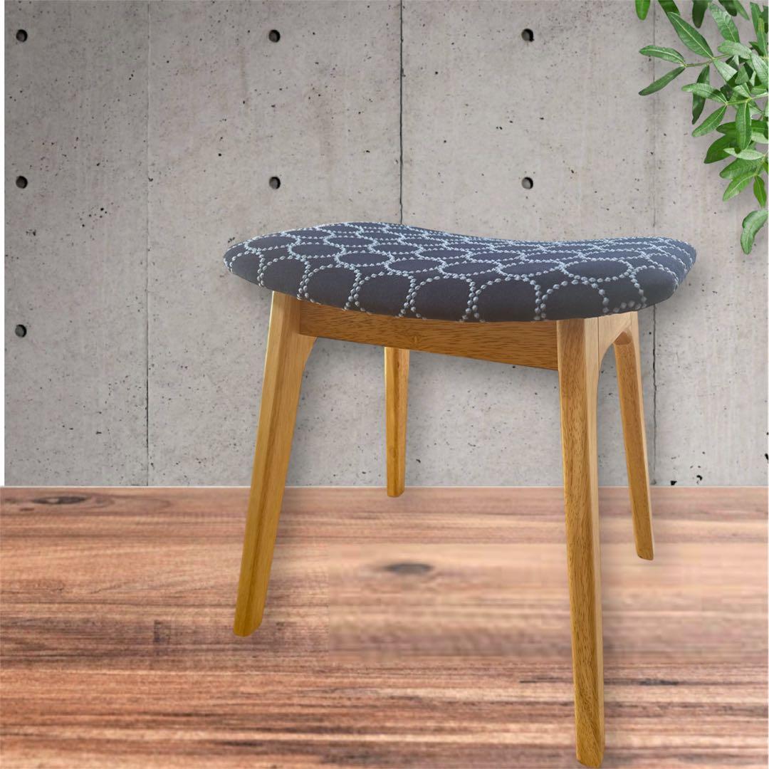 ミナペルホネン使用スツール　オットマン　イス　 椅子　インテリア　家具