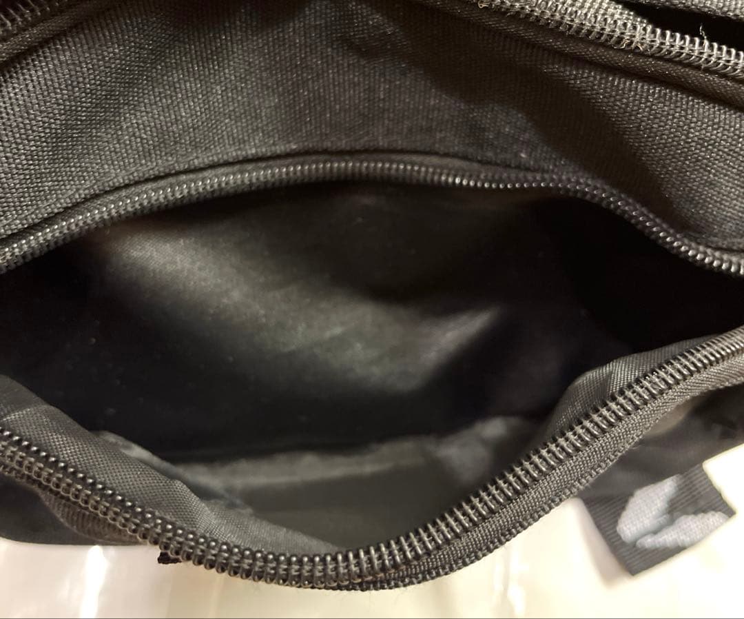 Supreme supreme SUPREME ボディバッグ　ウエストバッグ