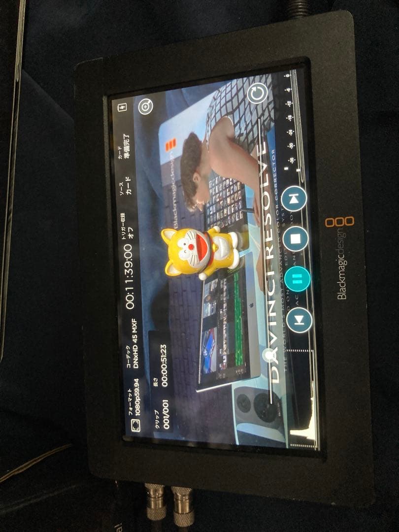 Blackmagic Video Assist 5インチフルHDモニター