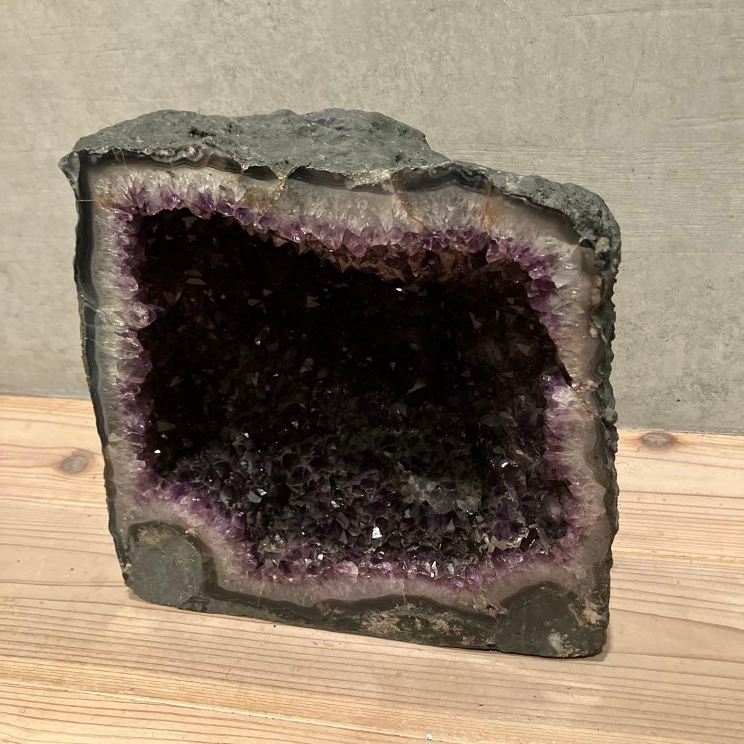 アメジストドーム　23kg 置物 オブジェ 運 風水 水晶 原石 置物 紫水晶