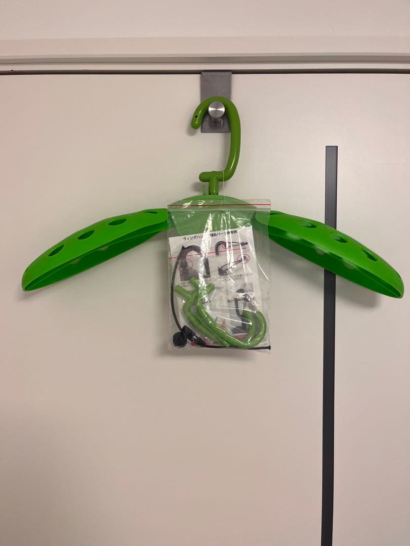 新品未使用　ROXY ロキシー　ウェットスーツ　セパレート　＋専用ハンガー