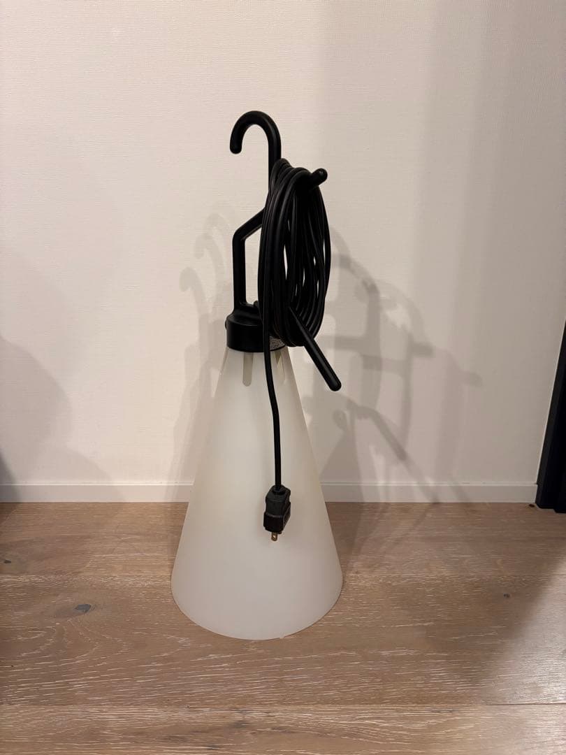 FLOS（フロス） MAYDAY（メイデイ）ブラック　照明