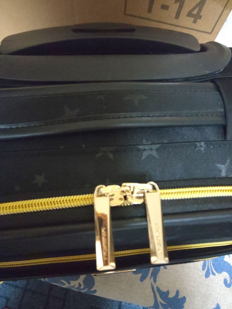 ◆新品購入◆未使用品◆ビバユー キャリー スーツケース◆機内持込みOK ブラック