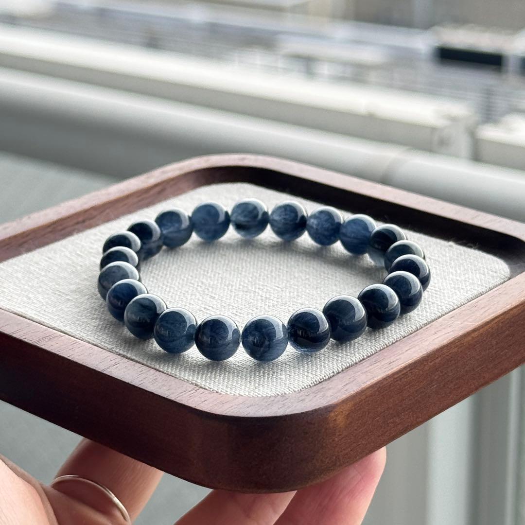 naoki　美品　濃いめブルーラビットヘアルチルブレスレット　NO.468