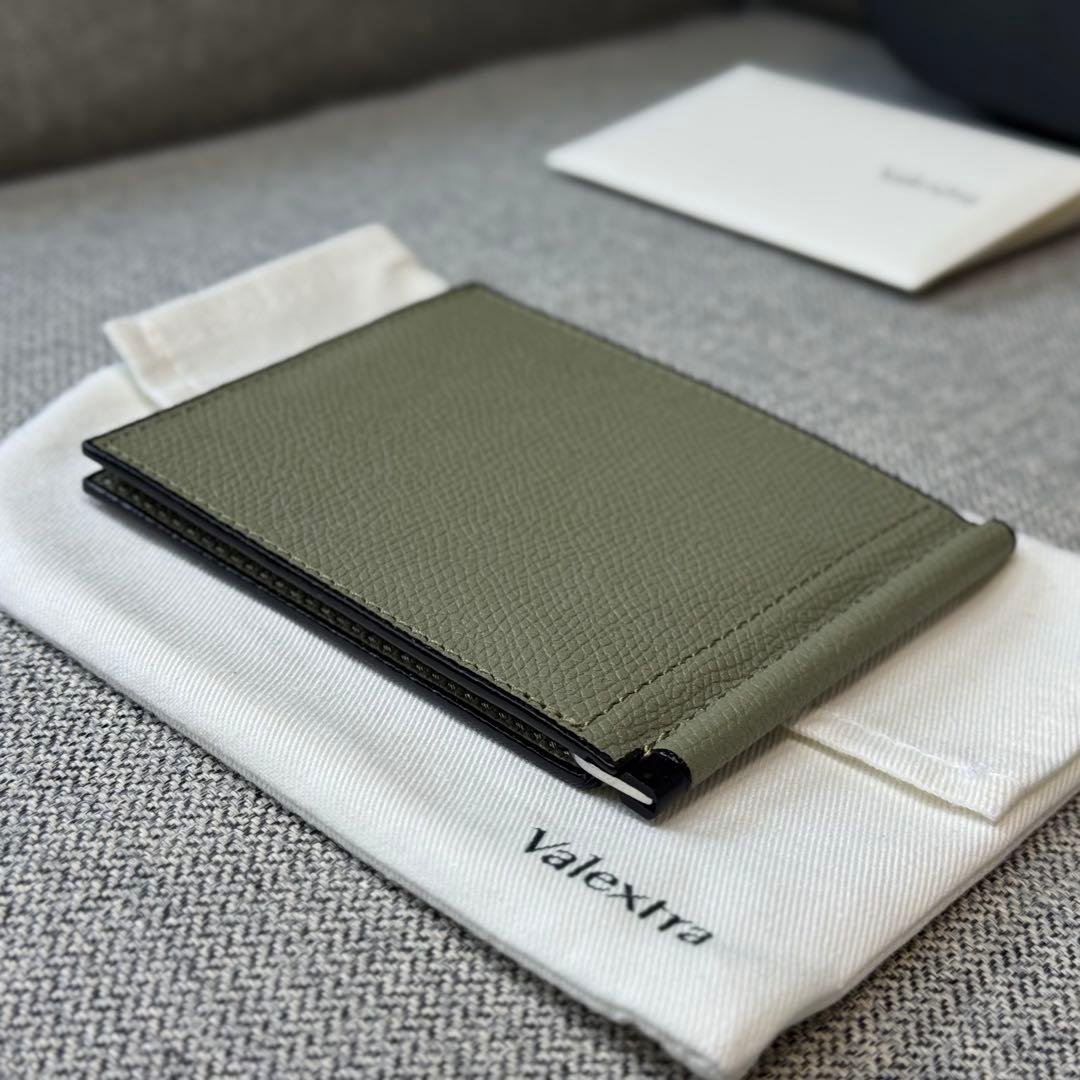 未使用 ヴァレクストラ マネークリップ カードケース オリーブグリーン