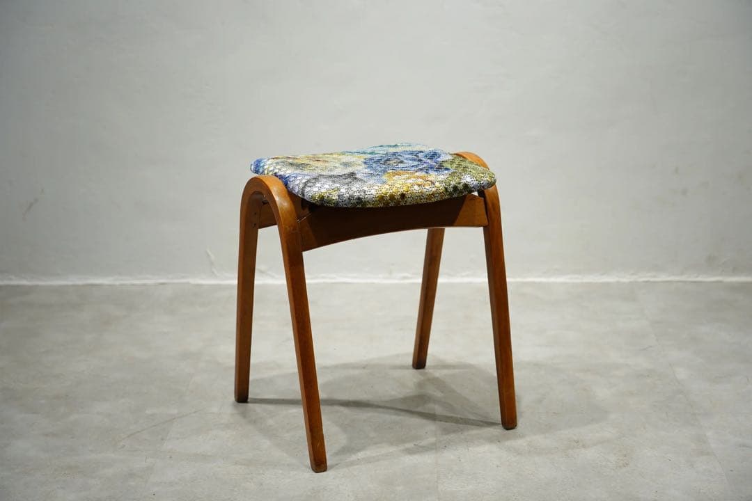 スツール　秋田木工　剣持勇　No.202　スタッキングチェア　椅子