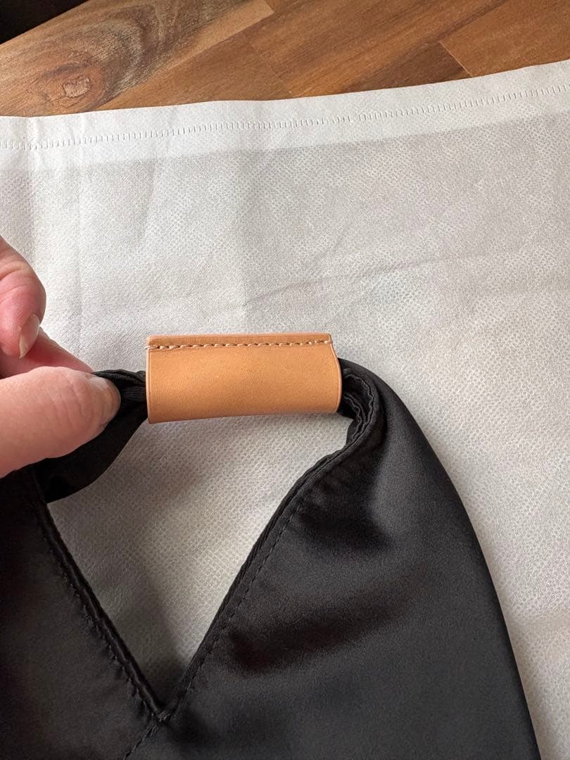 MM6 メゾン マルジェラ　 トートバッグ　サテン