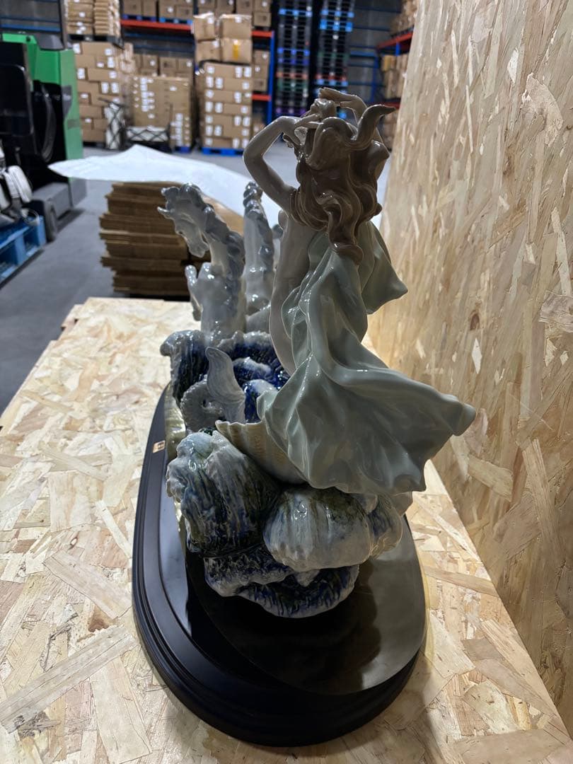 リヤドロ限定1000体ヴィーナスの誕生 The birth of venus