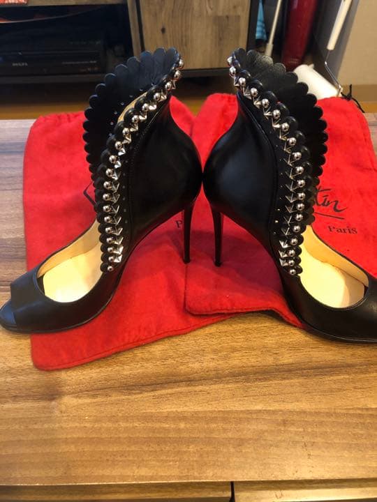 leftright様★ルブタン 新品　スタッズ パンプス　ハイヒール