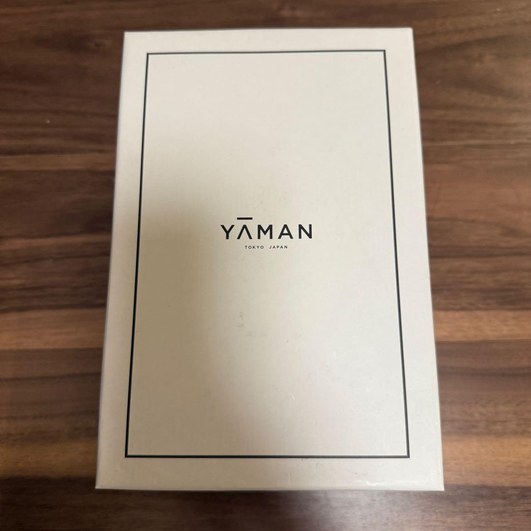 【新品未使用】ヤーマンYA-MAN 美顔ローラー 美顔器 WAVY EP-15W