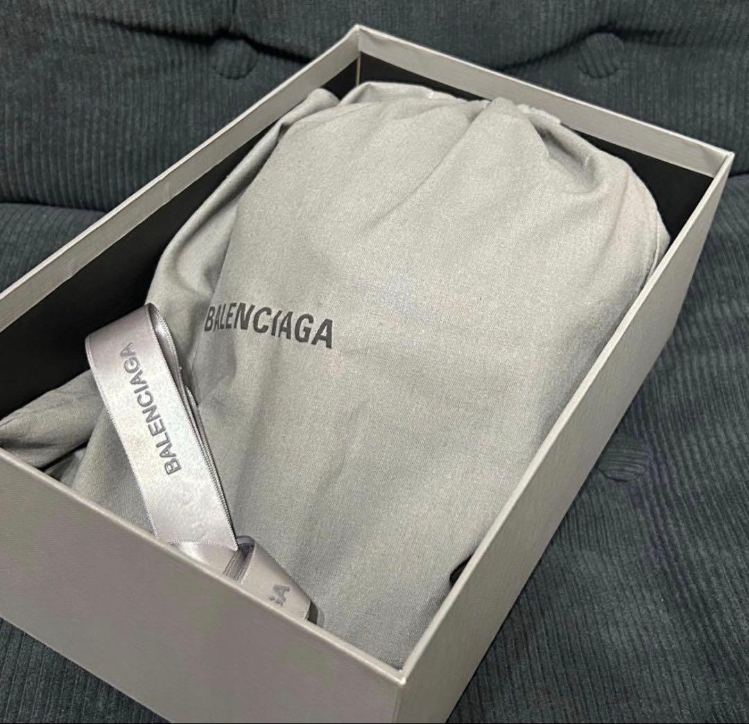 極美品✨BALENCIAGA キャップ　レインボー　ロゴ刺繍　L59　黒