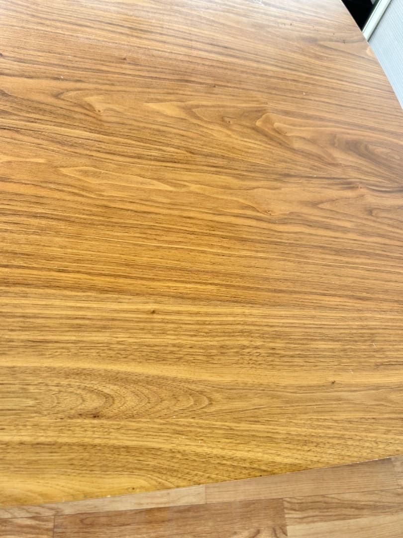 ニトリ　リラックス　ダイニングテーブル　机　オシャレ　インテリア　モダン