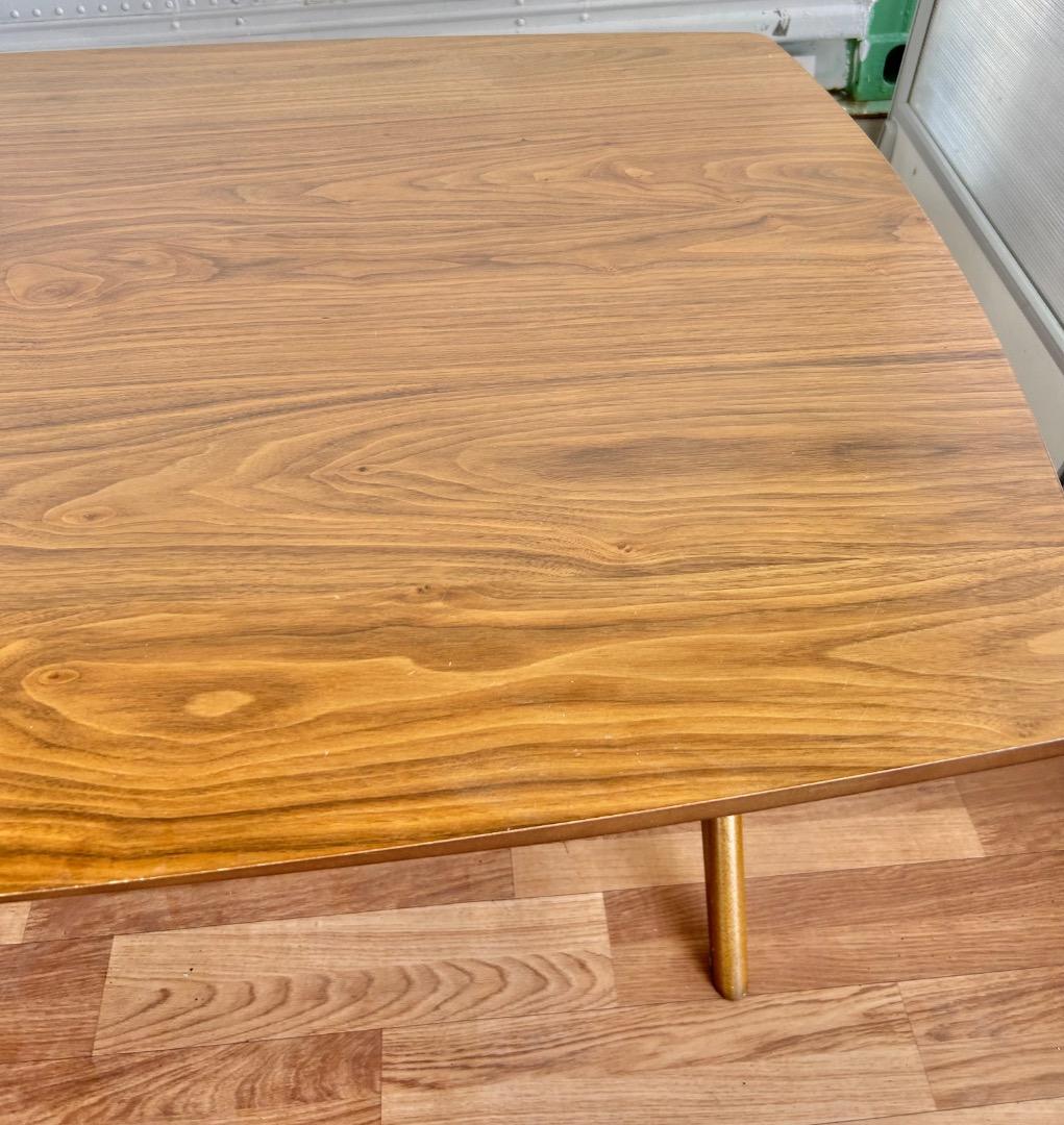 ニトリ　リラックス　ダイニングテーブル　机　オシャレ　インテリア　モダン