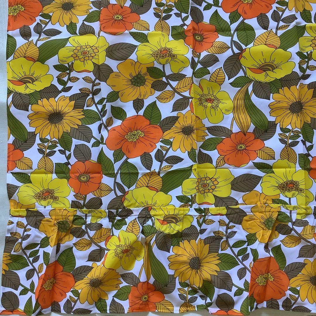 レトロ　カーテン