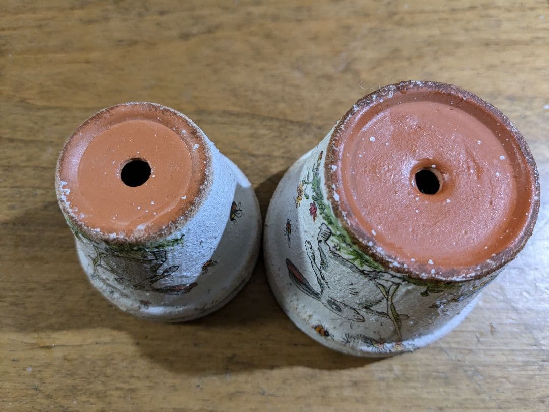 お値下げ　デコパージュ　リメイク鉢2個セット