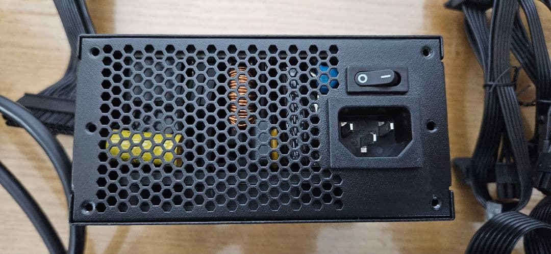 SilverStone SX650-G 650W SFX電源