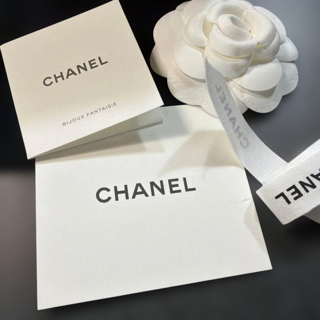 CHANEL ゴールド ブラック チェーンブレスレット
