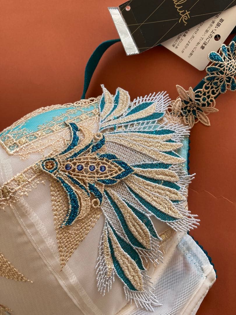 サルート/G75/79G/BE/ブラジャー