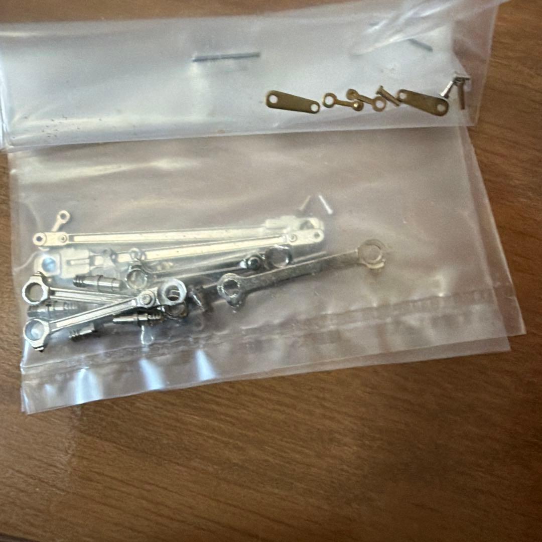 ナ*ナ様 珊瑚模型　9750 未完成品　ジャンク