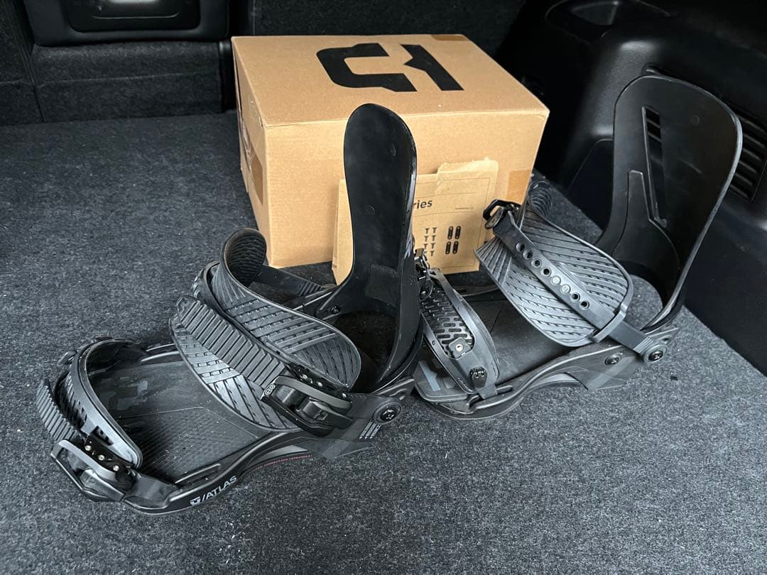 24-25 UNION ユニオンATLAS アトラス　Mサイズ　ビンディング