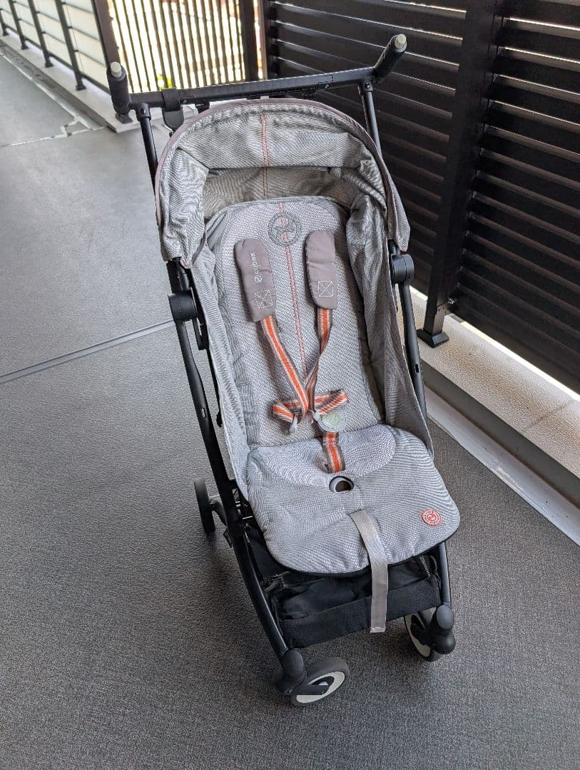 折りたたみベビーカー　サイベックス　リベル