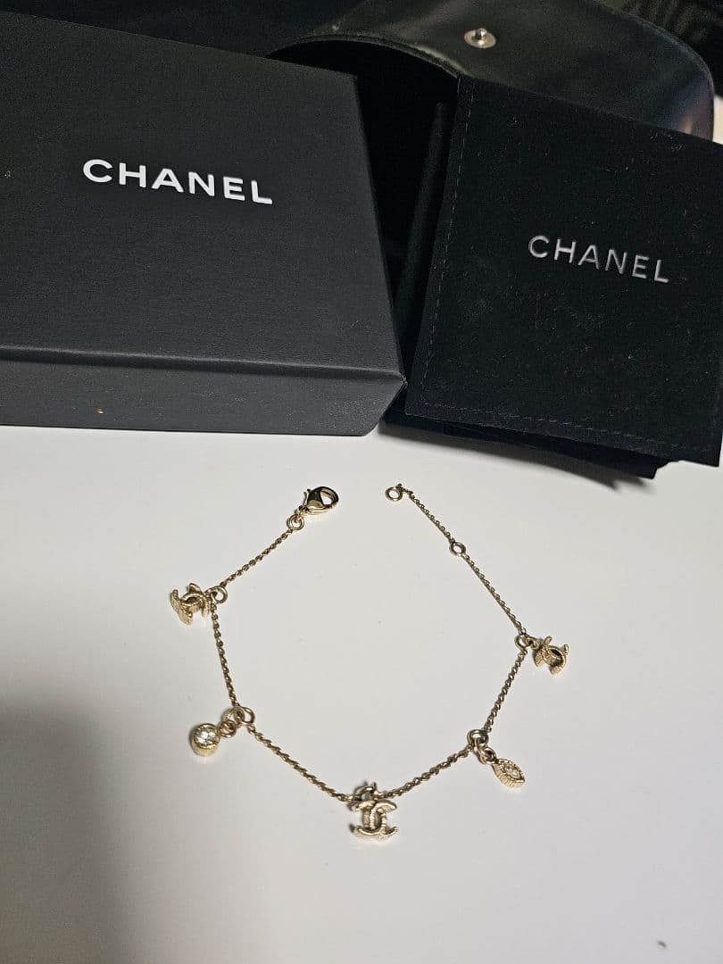 T*T様 限定価格 希少 CHANEL ラインストーンブレスレット